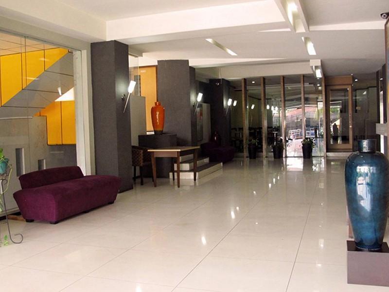 Hotel Alma Giacarta Esterno foto